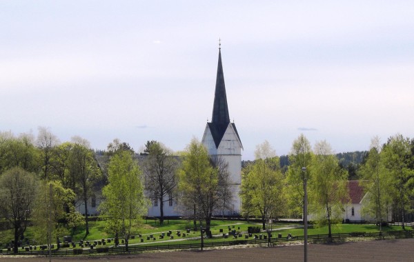 16. Hærland kirke